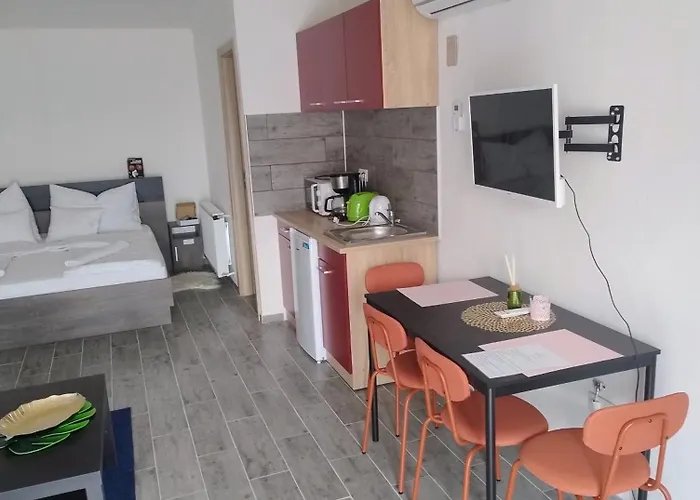 Haban Lux Apartmanhaz * Heviz